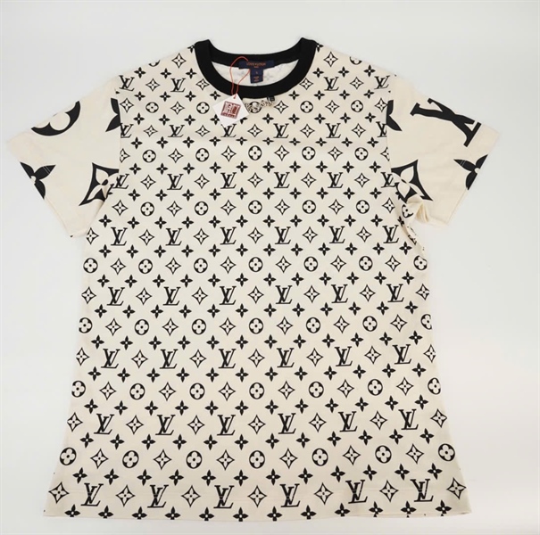 Áo thun LV màu trắng hoa đen (HC) +