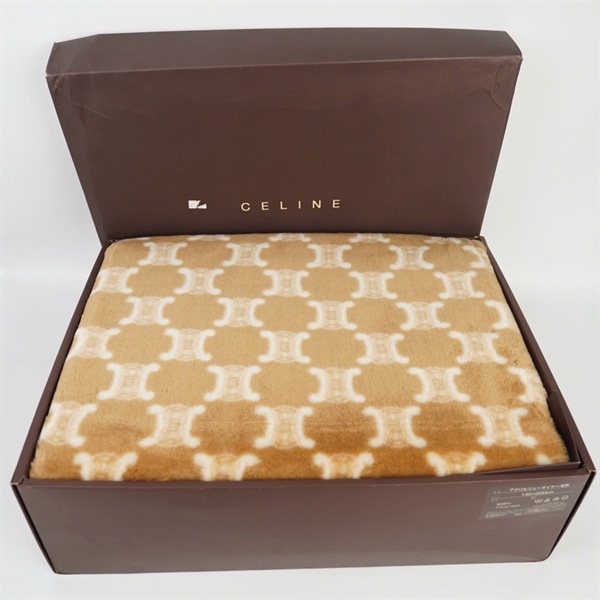 Chăn mền Celine nâu họa tiết logo +