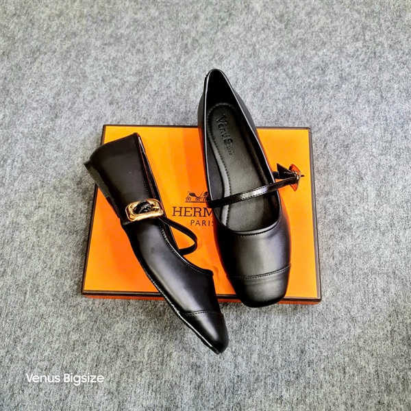 Búp Bê Bệt Quai Ngang Khóa Vuông