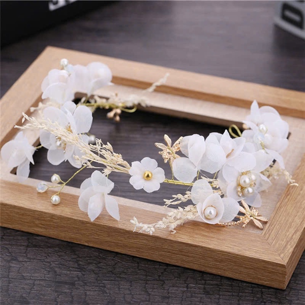 Băng đô cài tóc cô dâu cỏ khô đính hoa trắng mẫu mới t11/2024