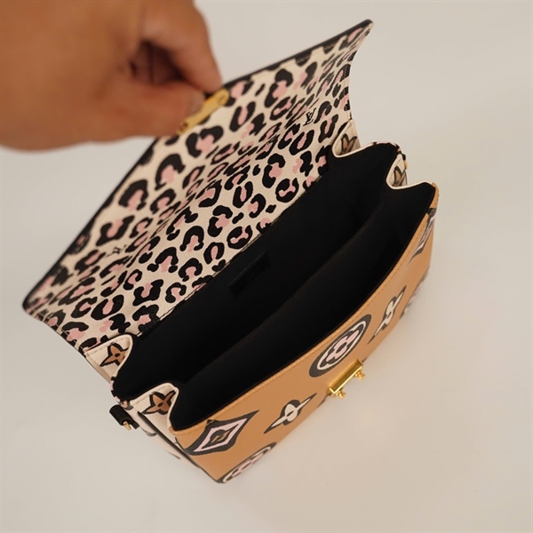 Túi LV màu nâu phối kem sz24 (HC) +