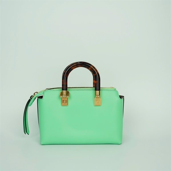 Túi Fendi màu xanh lá quai nâu (8BS067) sz17 (HC) +