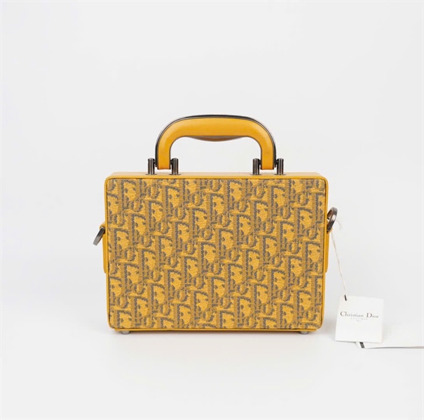 Túi Dior trunk vàng (07-B0-1201) KG+