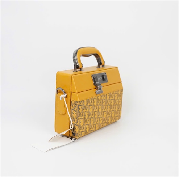 Túi Dior trunk vàng (07-B0-1201) KG+