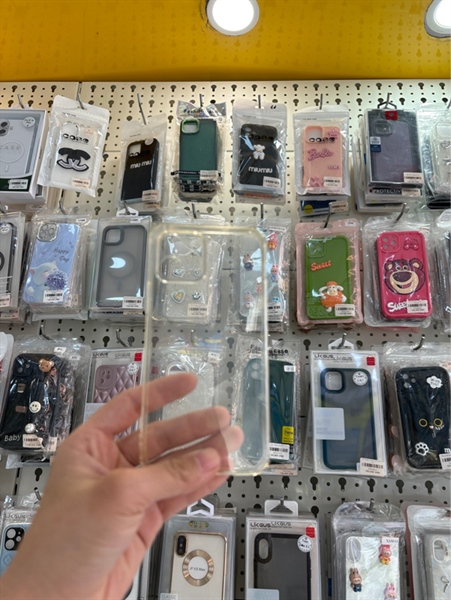 Ốp dẻo trong CS IP 12