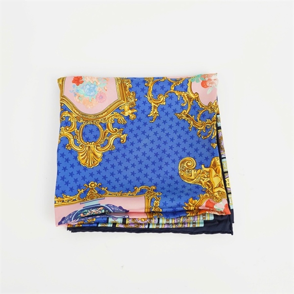 Khăn Versace màu xanh (PN) +