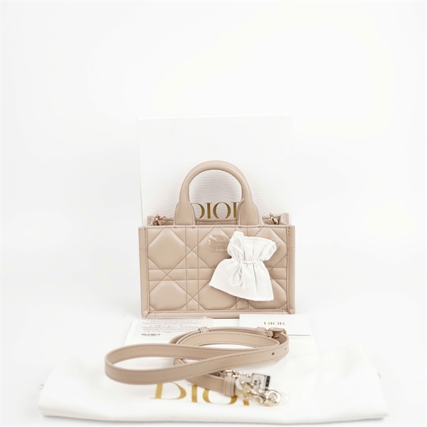 Túi Dior nude (62-MA-0234) sz20 (HC) +