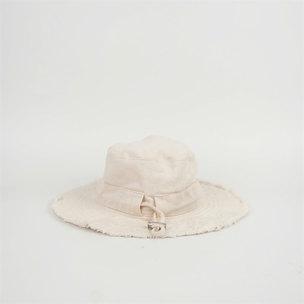 Nón Jacquemus trắng (PN) +
