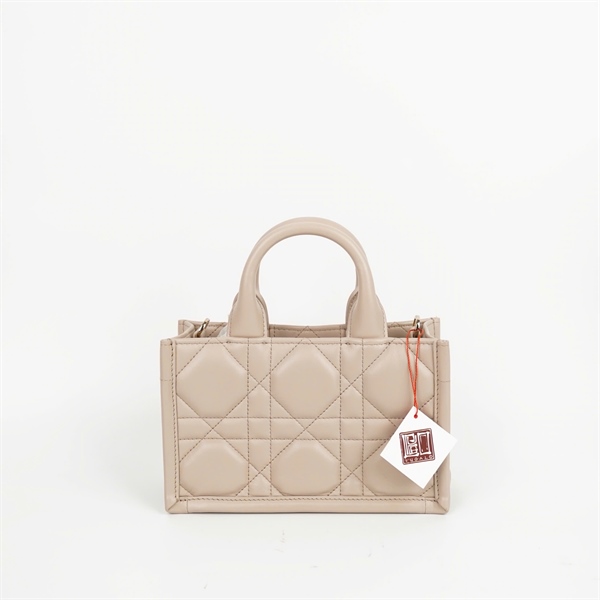 Túi Dior nude (62-MA-0234) sz20 (HC) +