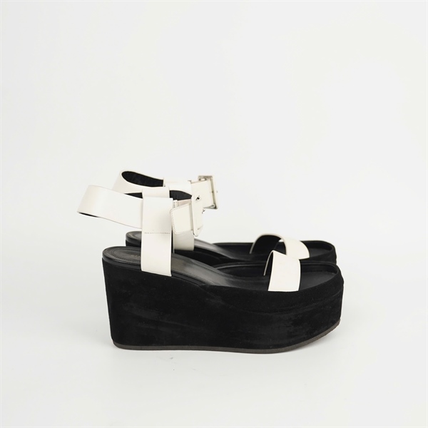 Giày Celine đen quai trắng sz38 đế 10p +