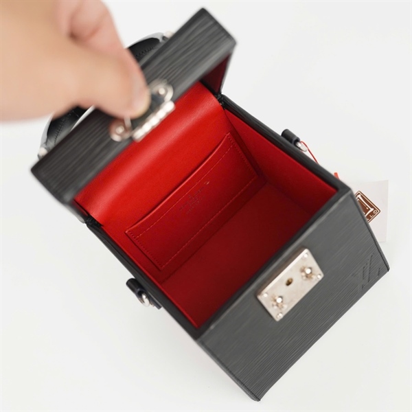 Túi LV cốp đen sz12 (LTB) KG +