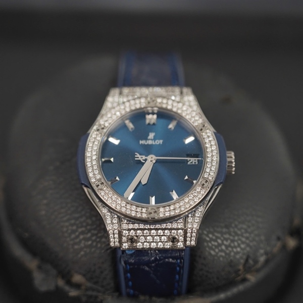 Đồng hồ Hublot mặt tròn xanh sz 33 1140779 H361 (HC)+