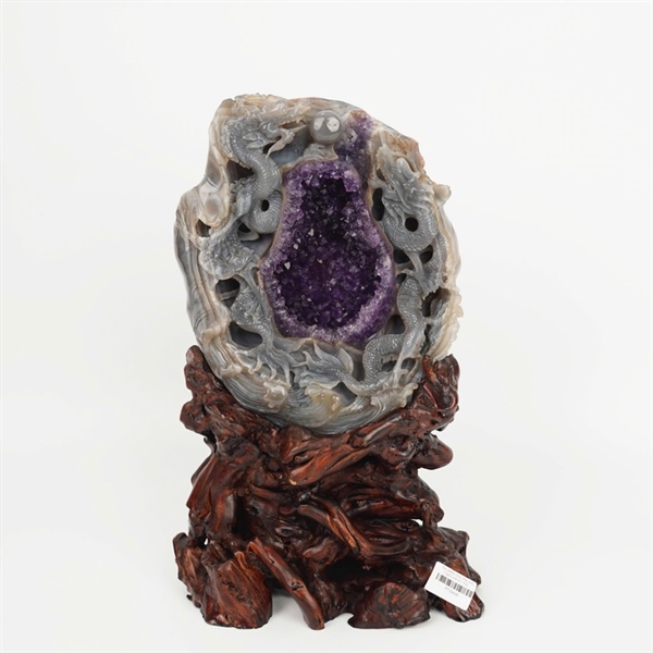 Tác phẩm rồng nhả châu thạch anh tím KG+