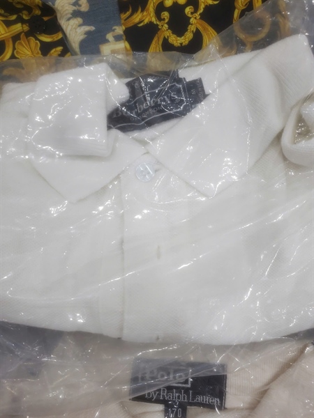 Áo thun Valentino trắng KG +