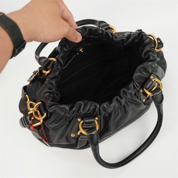 Túi Prada đen bóng sz35 KG +