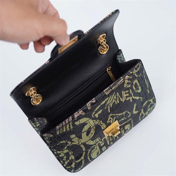 Túi Chanel đen da cá sấu họa tiết (28154018) sz20 (HC) +