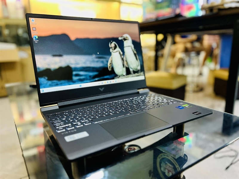 Laptop HP Gaming Victus 15-fa1139TX 8Y6W3PA (i5 12450H/ 16GB/ 512GB SSD/ RTX 2050 4GB/ 15.6 inch FHD/ 144Hz/ Win11/ Black)