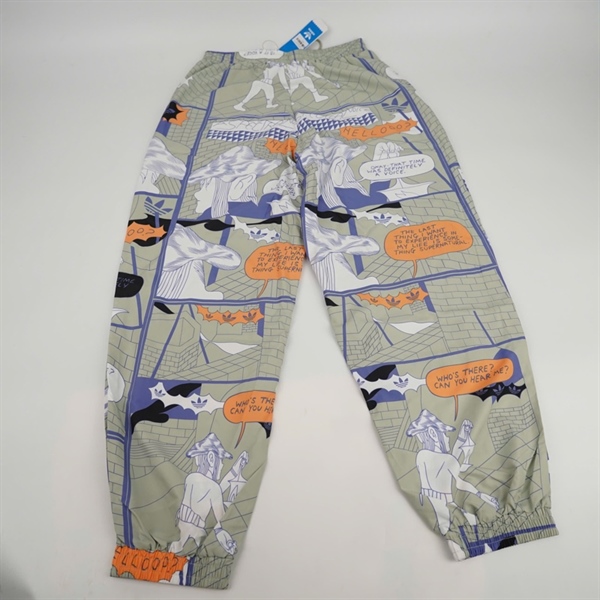 Quần Adidas thể thao màu xanh in hình KG +