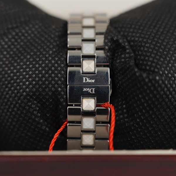 Đồng hồ Dior bạc mặt tròn đính đá (CD112113) (PN) +