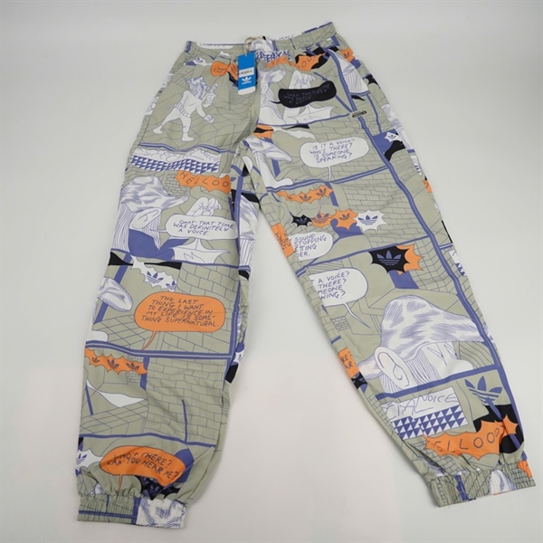 Quần Adidas thể thao màu xanh in hình KG +