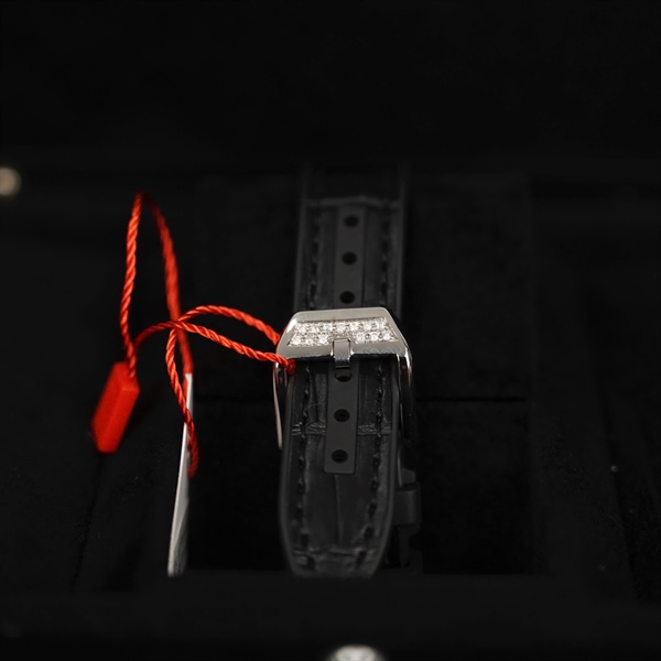 Đồng hồ Franck Muller trắng họa tiết đính đá quai đen 3692 (HC) +