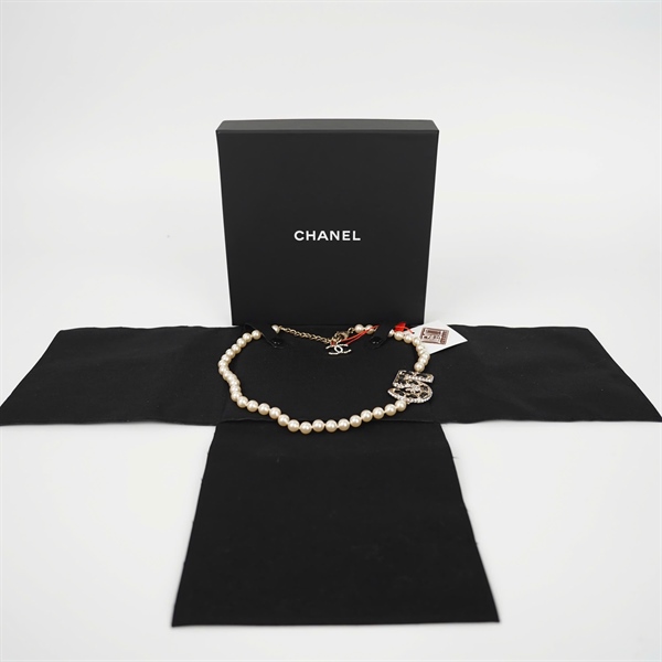 Dây Chuyền Chanel ngọc trai mặt số 5 (B23 P) +