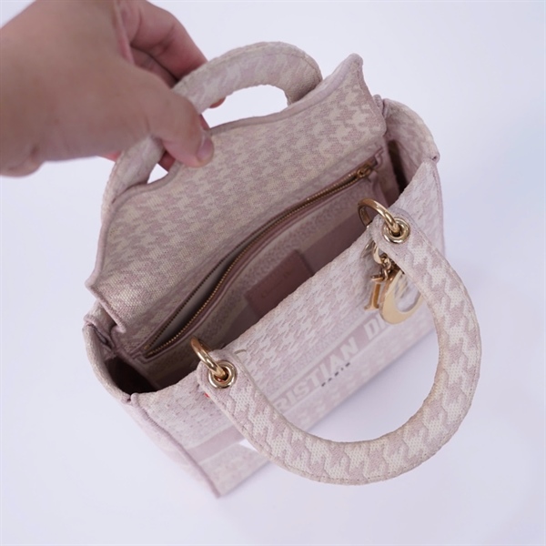 Túi Dior Lady màu hồng zic zac szS (50-BA0281) KG+