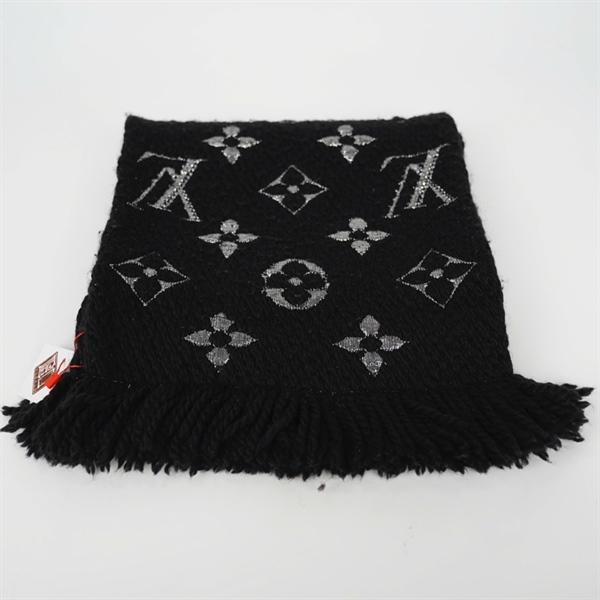 Khăn LV nền đen hoa trắng (PN) +