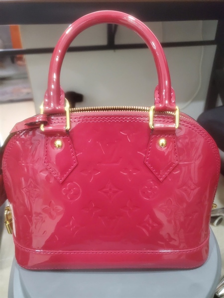 Túi LV Alma màu đỏ bóng kèm ổ + chìa (M11165) sz23 (LN) KG+
