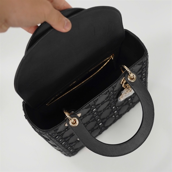 Túi Dior Lady đính cườm màu đen (04-MA-1210) sz24 (HC) +