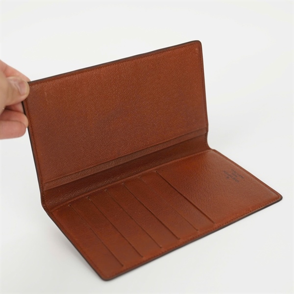 Ví LV hoa nâu gập 2 +