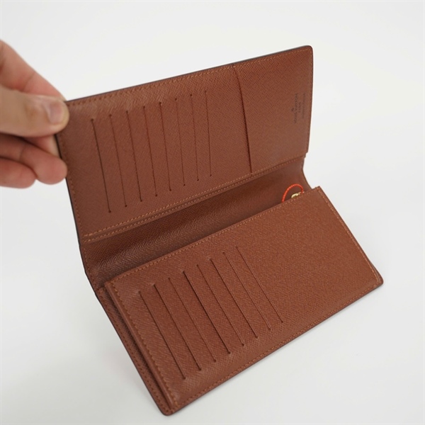 Ví LV hoa nâu gập 2 lòng nâu +