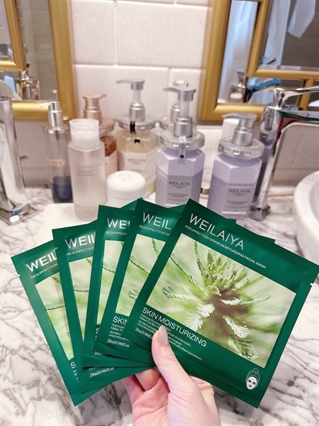 Mặt nạ dưỡng ẩm phục hồi cỏ vạn năm Weilaiya