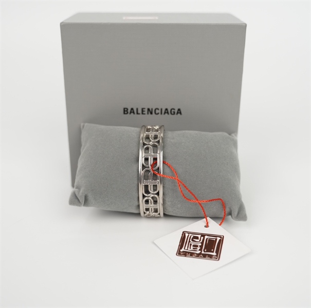 Vòng tay Balenciaga bạc họa tiết (PN) +
