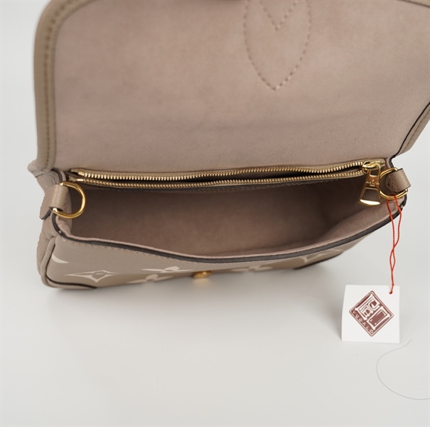Túi LV Crossbody màu nude kèm 2 strap sz25 (BQ) KG+