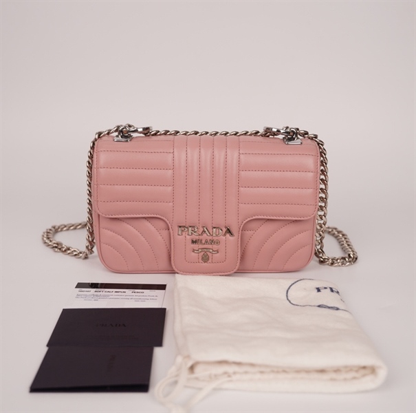 Túi Prada màu hồng sz22 (BQ) KG+