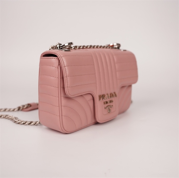 Túi Prada màu hồng sz22 (BQ) KG+