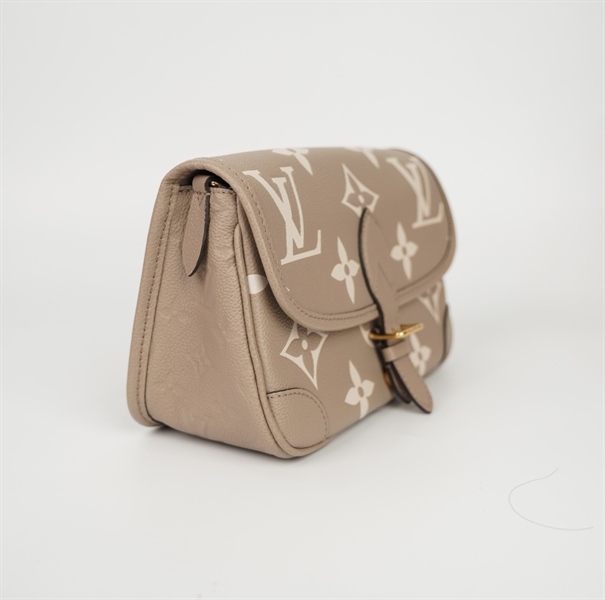 Túi LV Crossbody màu nude kèm 2 strap sz25 (BQ) KG+
