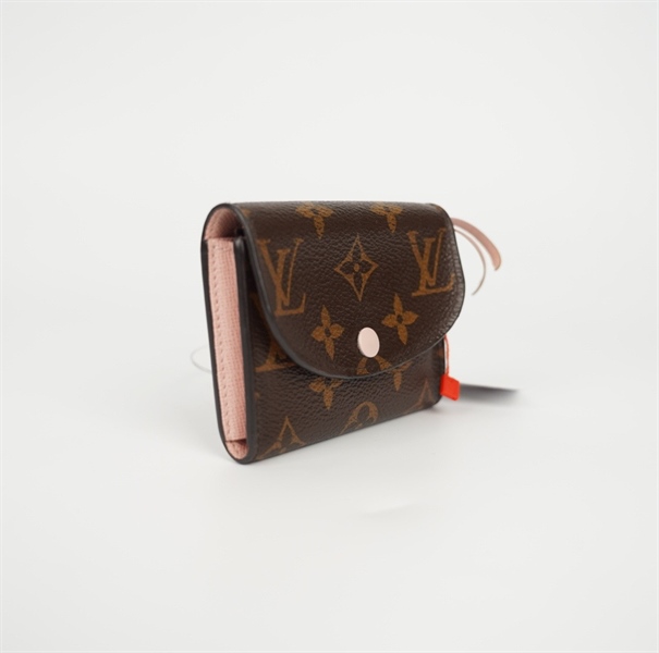 Ví LV hoa nâu nút hồng UB2200 (LN) KG+