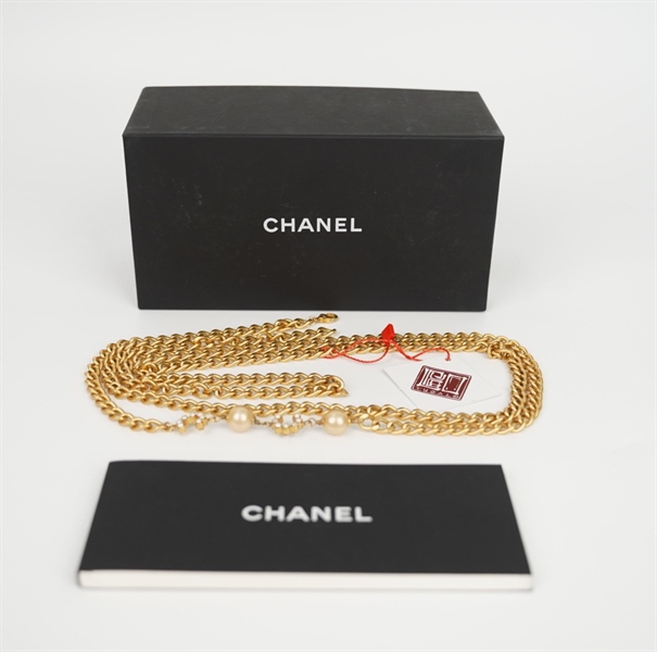 Strap Chanel vàng đính 2 hạt châu (thuật) +