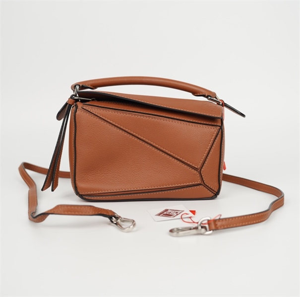 Túi Loewe màu nâu sz17 (LN) KG+