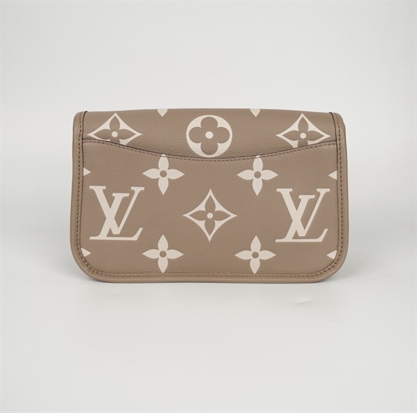 Túi LV Crossbody màu nude kèm 2 strap sz25 (BQ) KG+