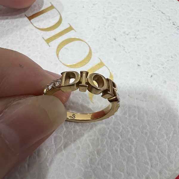 Nhẫn Dior vàng đính đá +
