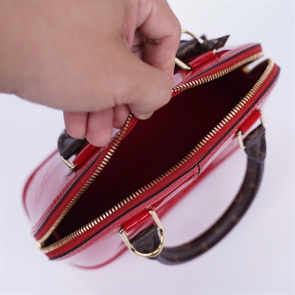 Túi LV Alma đỏ quai nâu SN3198 sz23 KG+