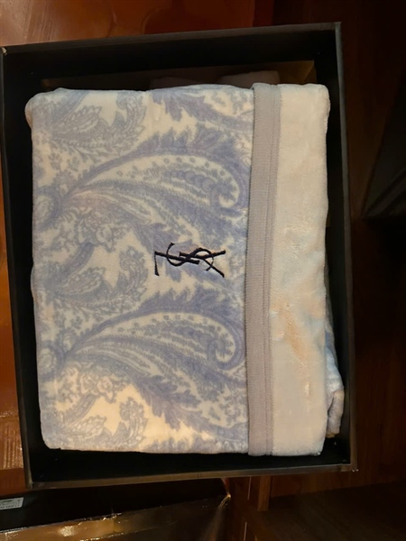 Chăn mền YSL xanh dương (HP-M17) +