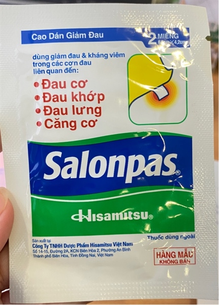 Cao dán giảm đau Salonpas (Hộp 40 gói x 2 miếng) - Hisamitsu (Hàng mẫu không bán)