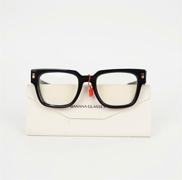 Mắt kính LV màu đen (Z1597W93L) (HC) KG+