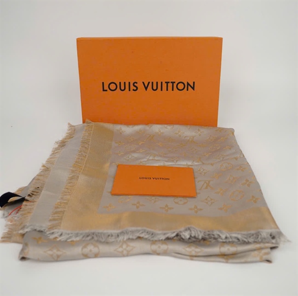 Khăn LV xám hoa vàng (HC) +