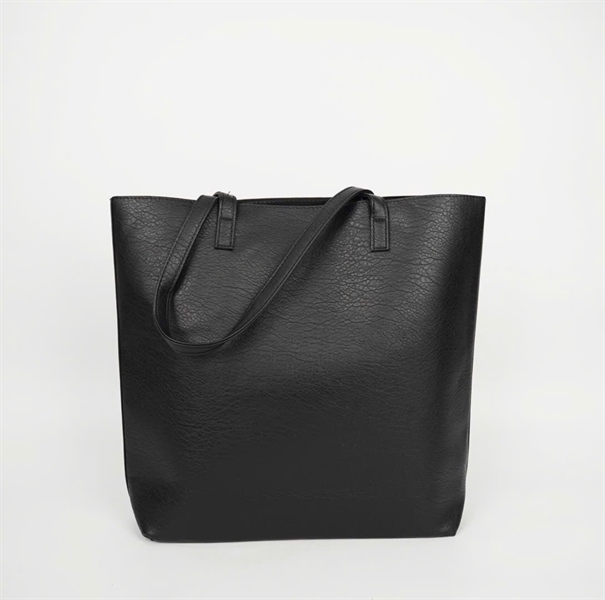 Túi MCM tote màu đen cam sz 42 (PN) +