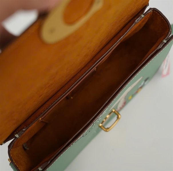 Túi Coach màu xanh sz22 (PN) +